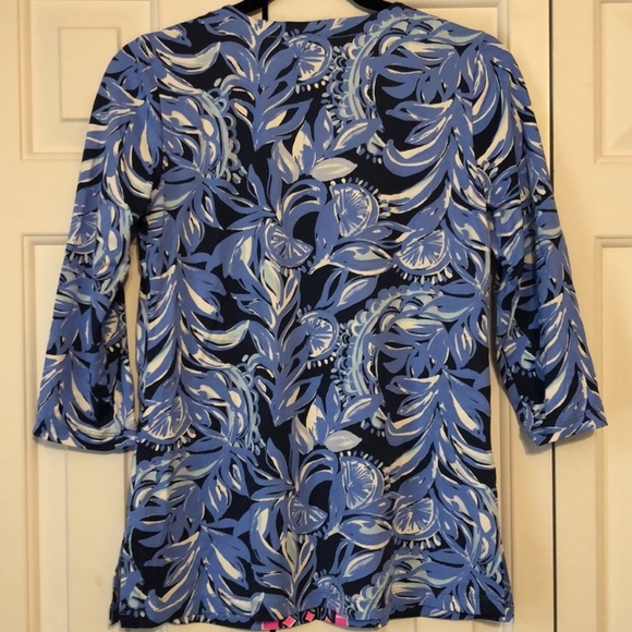 Lilly Pulitzer UPF 50+ Karina Tunic size XS - Picture 3 of 6